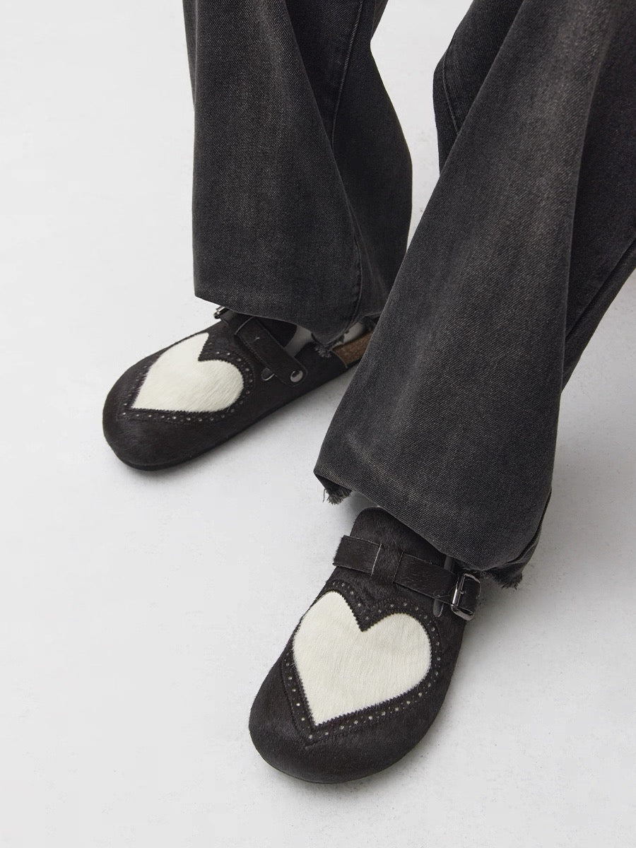 Heart Closed-Toe Slides